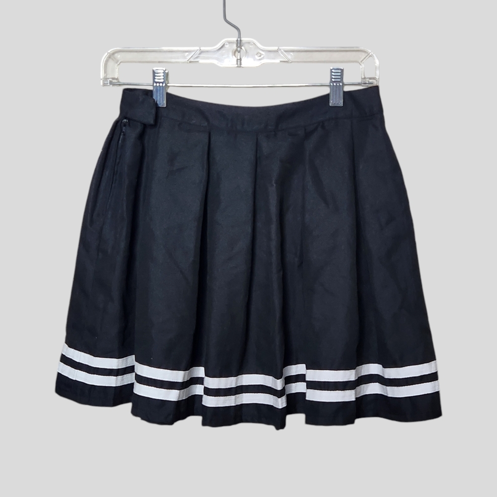 Hot Topic Black Cheer Skirt - Picture 2 of 4